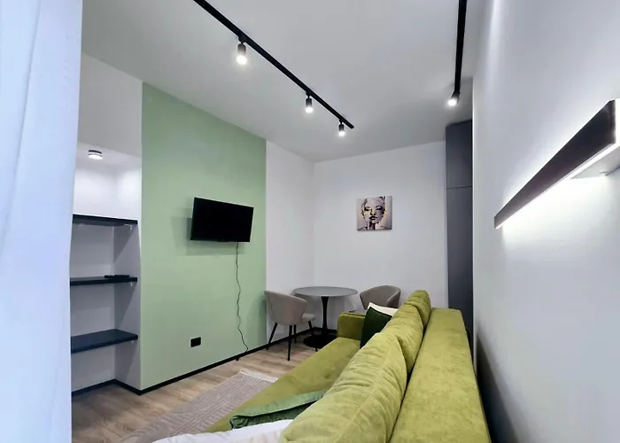 In The Center Near The Park Appartement Lviv