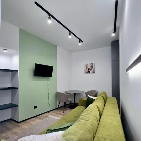 In The Center Near The Park Apartmán Lvov